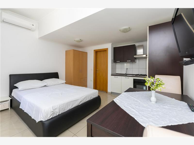 Apartmani Livajic Duce Exterior photo