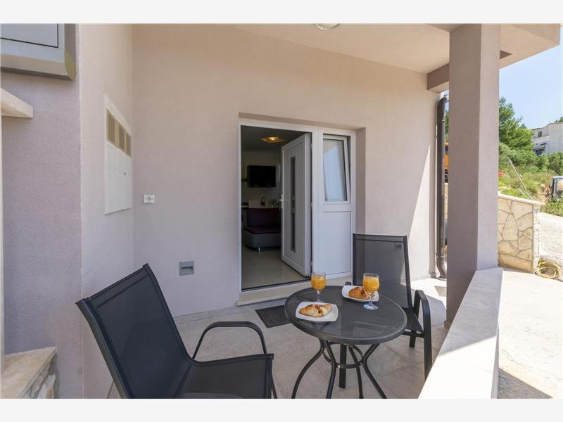 Apartmani Livajic Duce Exterior photo